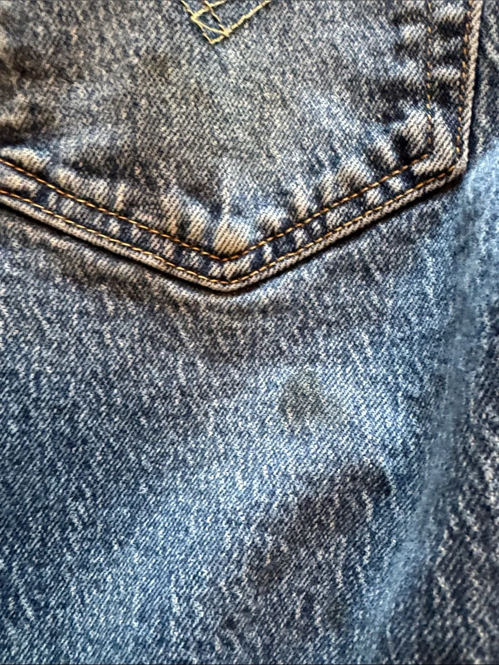Levi’s 501 34x32 Blue Denim Jeans - Classic Straight Fit black spots on front